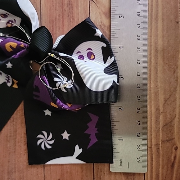 Handmade Halloween Ghost and Skull Light Up Hair Clip Bow, #2 - Picture 7 of 8